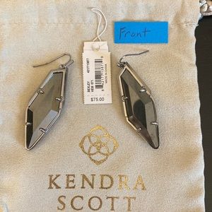 GUC Kendra Scott Bexley in Hematite